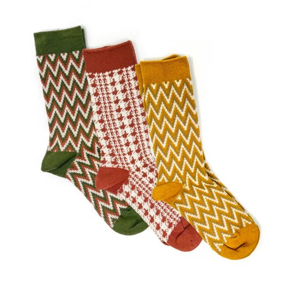 NWT Charley Red and White Houndstooth Crew Socks - Picture 4 of 5